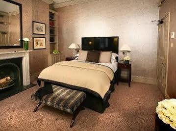 The Fox Club London Hotel Exterior photo